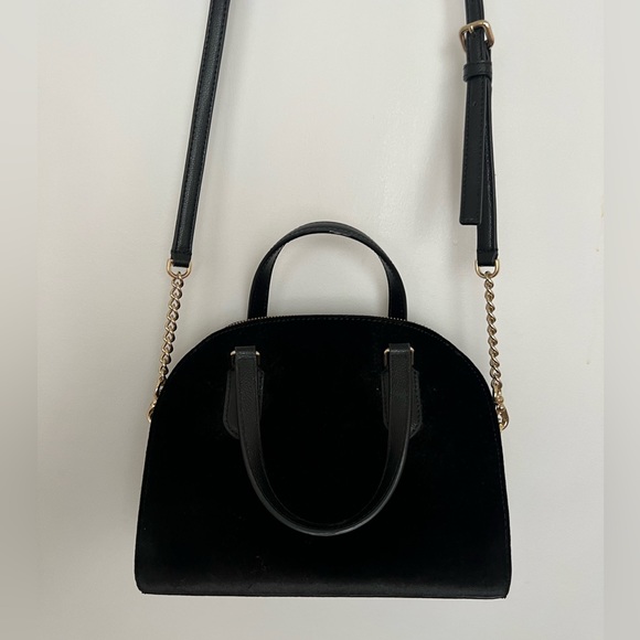 GREAT GIFT & LIKE NEW- Kate Spade Pearl & Black Velvet Purse - Picture 3 of 9